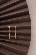 Load image into Gallery viewer, Elegant Gold-Plated Dangling Heart Earrings with Floral Stud