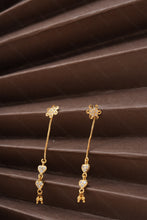 Load image into Gallery viewer, Elegant Gold-Plated Dangling Heart Earrings with Floral Stud