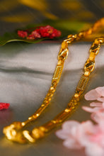 Load image into Gallery viewer, 1 Gram Gold Plated Premium Twisted Cobra Designer Chain for Men